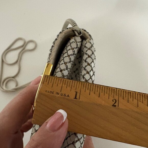 White Mesh Clutch Purse Shoulder Bag Gold Trim 80s Vintage Evening Prom Wedding - Picture 8 of 8